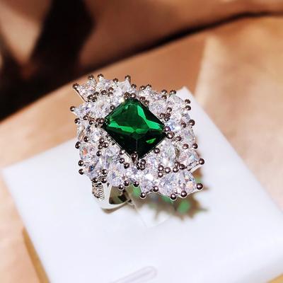 Nouvelle Bague Ouverte Émeraude Tourmaline Simulation Femme Luxe Princesse Carrée Diamants Pleins