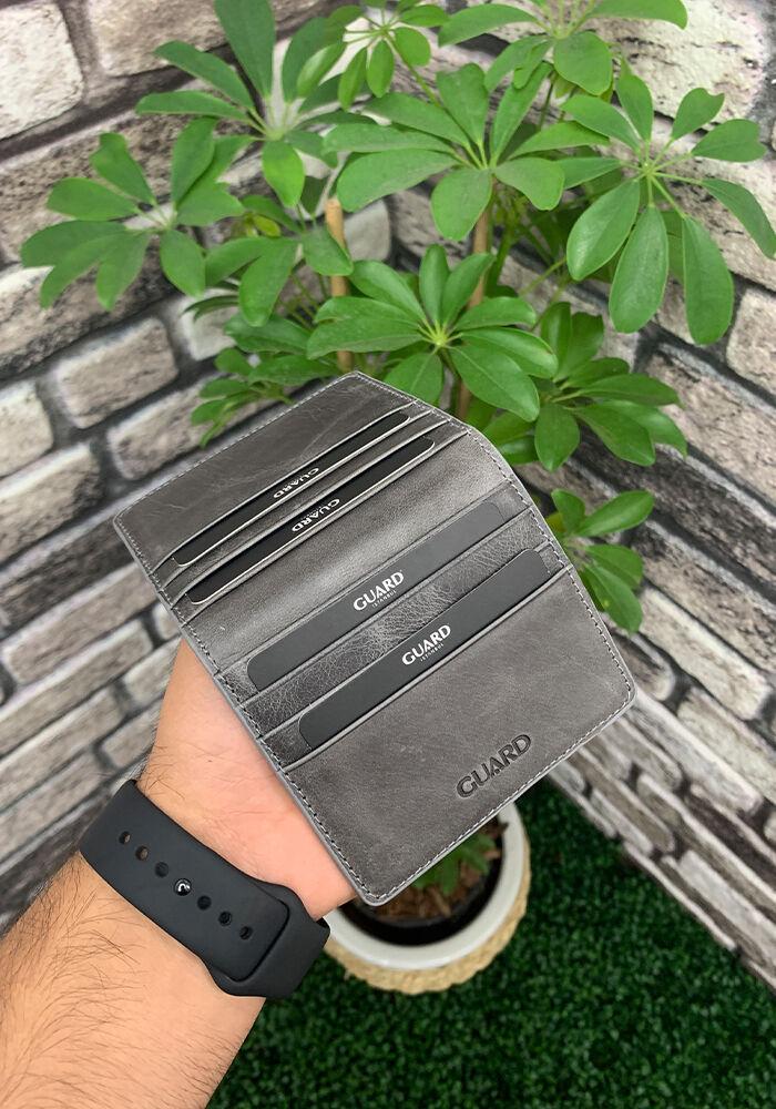 

Guard Antique Gray Patchwork Design Leather Card Holder