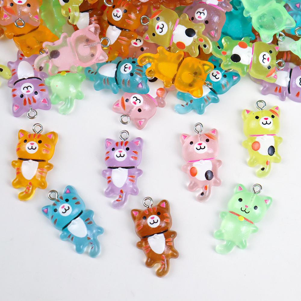 DW85 10pcs Mixed Cartoon Cute Cat Charms 3D Luminous Resin Animal Pendants For DIY Bracelet Necklace Jewelry Making Accessory