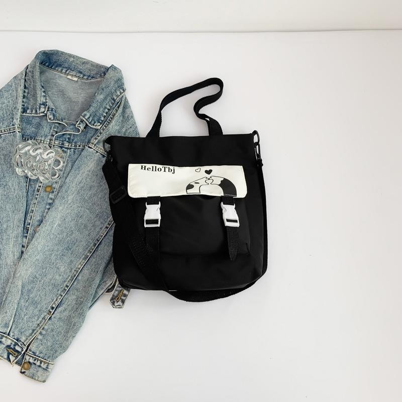 

Простая сумка-тоут 2024 года, летняя новая маленькая свежая и модная сумка в иностранном стиле, переносная сумка через плечо для женщин, студенток колледжа, классная сумка чёрный