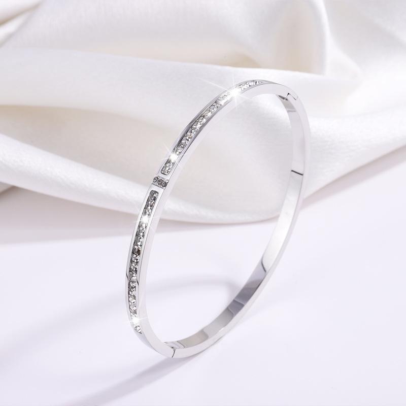 Starry Sky Silver Titanium Steel Bracelet for Women - High-End, Versatile, Full Diamond, Non-Fading Fashion Accessory