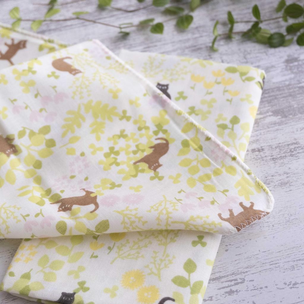 Cute Gauze Hand Towel Soft to the Made in Japan Cat 2 Set, Touch, 100% Cotton, (A. Design, Pieces)