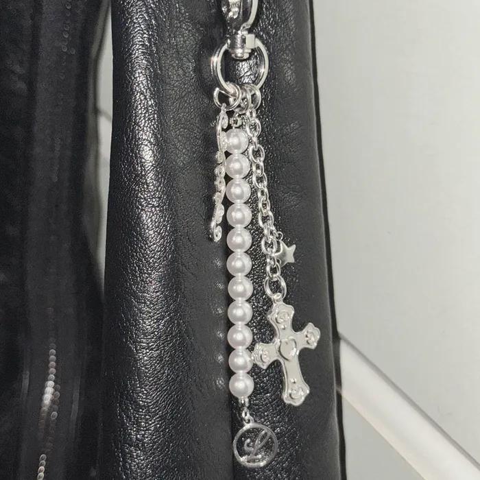 Heart cross & Pearl Keyring