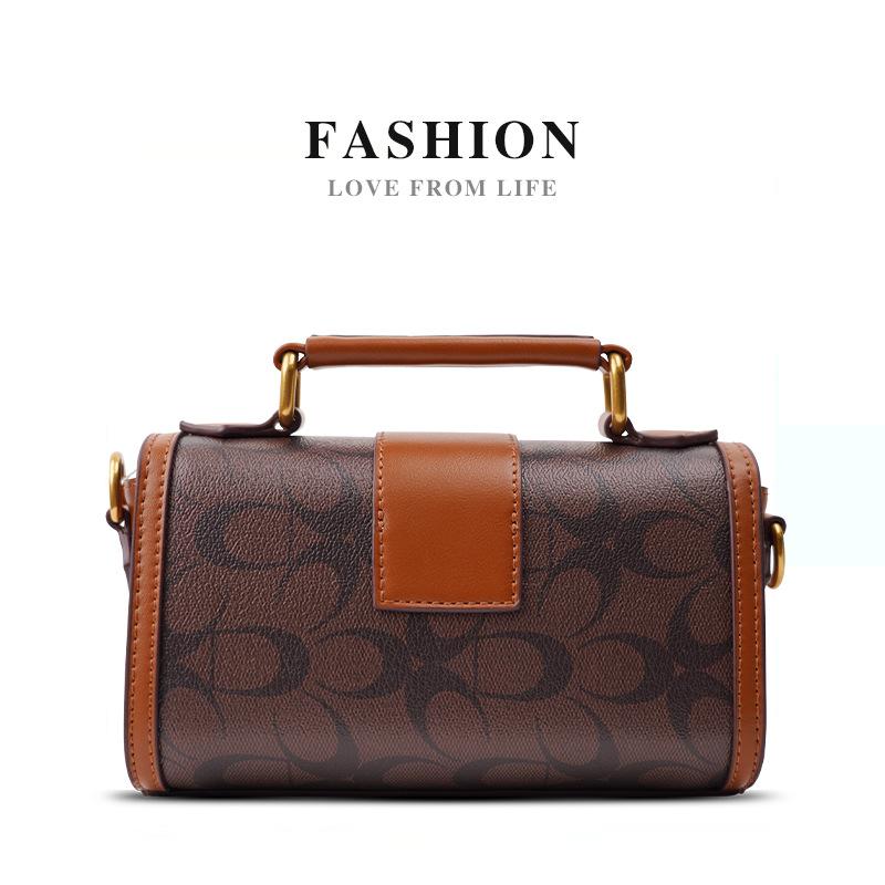 2025 Hot-selling Women's Niche Handbag Old Flower Carriage Underarm High-end Chain Crossbody Small Square Bag