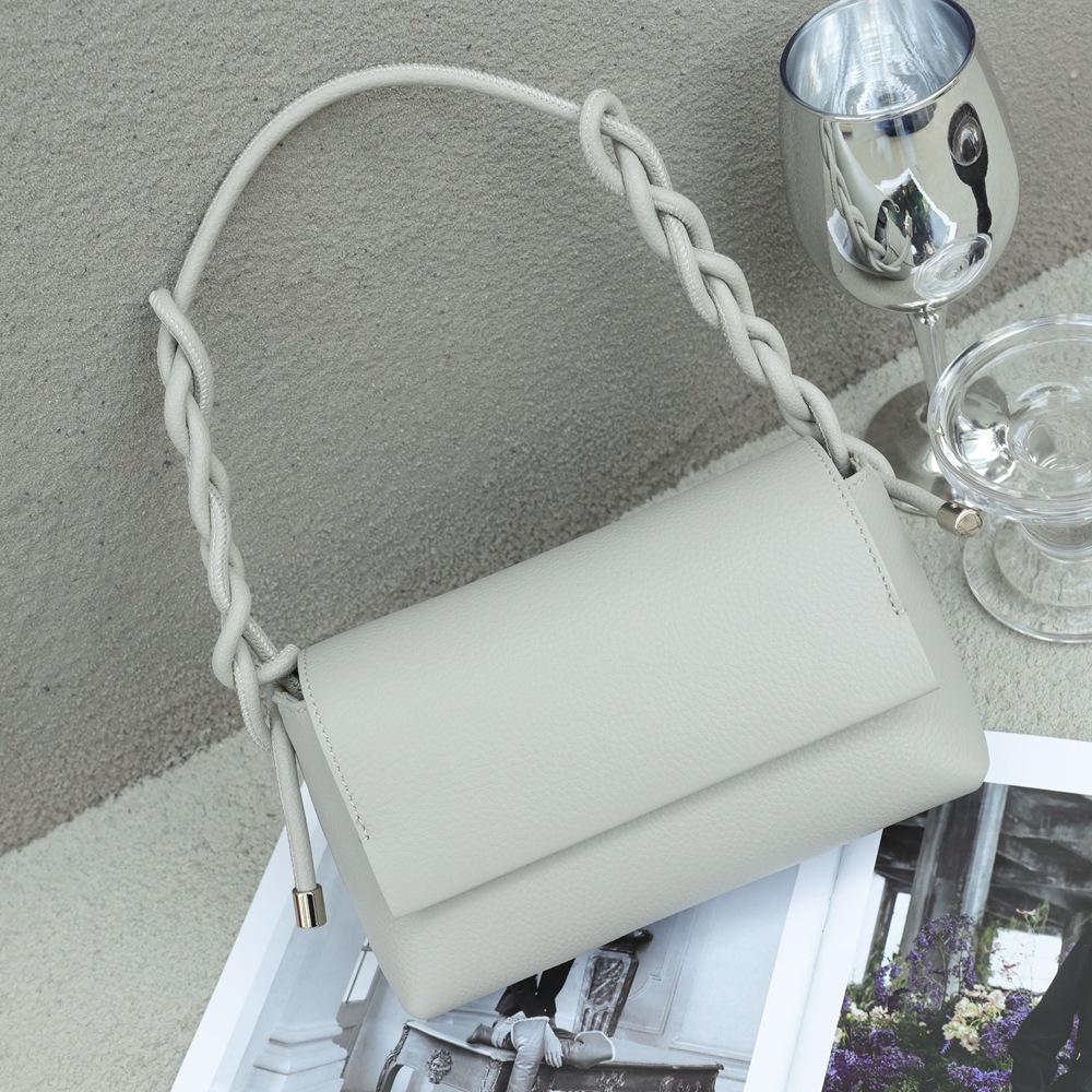 Modische kleine quadratische Tasche aus echtem Leder, Natur-Drop-Überschlagtasche, Umhängetasche