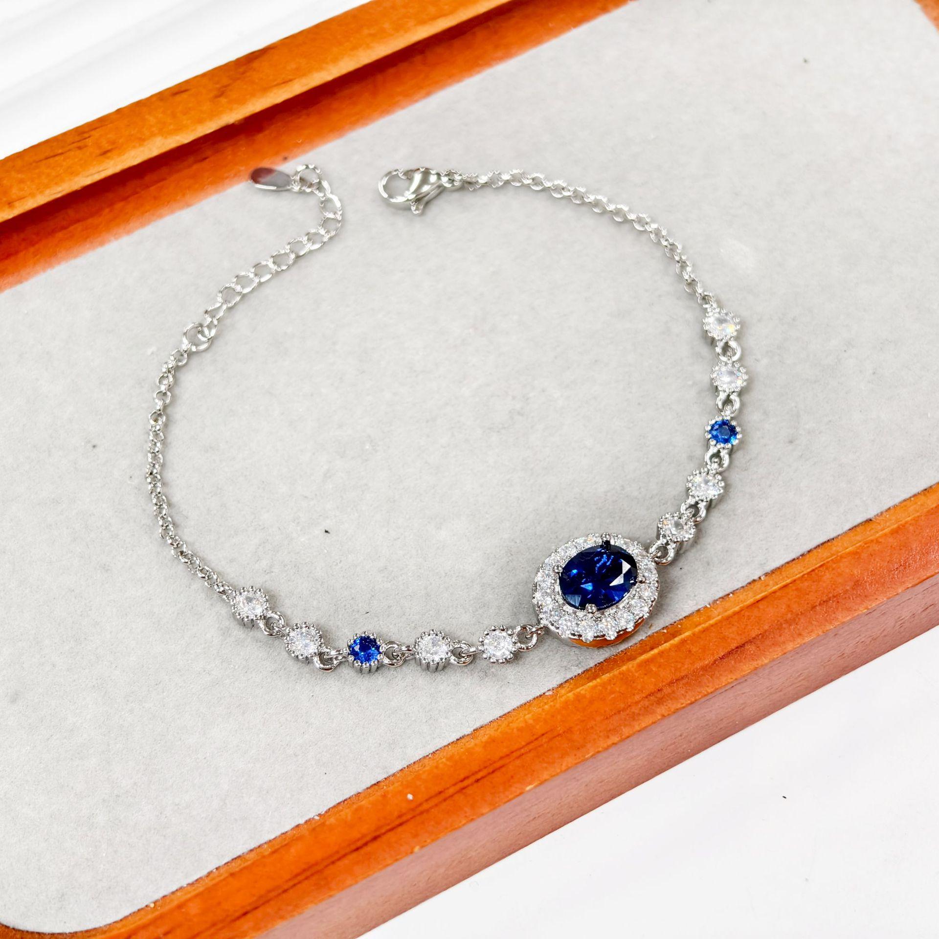 Gusen Jewelry Новый китайский стиль Легкая роскошь Браслет с драгоценными камнями для женщин