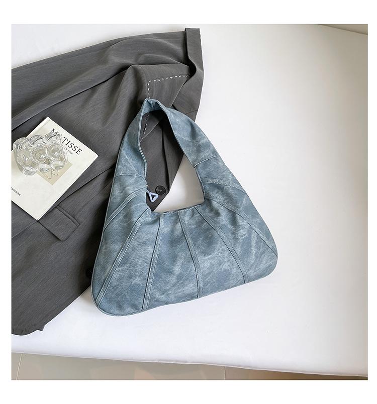 

2025 summer new fashionable solid color casual foreign underarm bag simple commuting large capacity shoulder bag tote bag синий