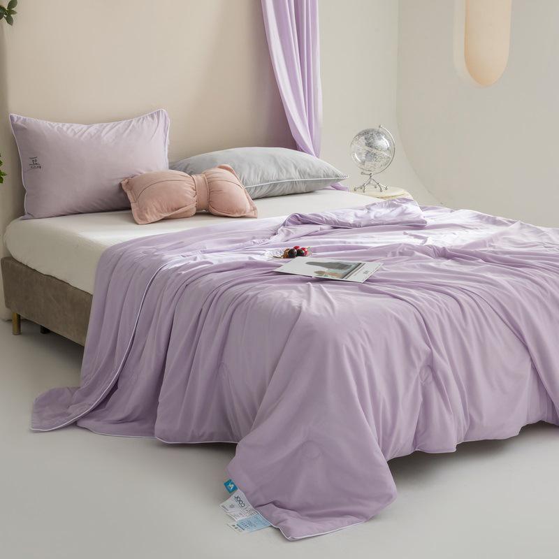 Class A Ice Cream Cooling Silk Quilt: Lightweight, Machine Washable Summer Air Conditioning Blanket