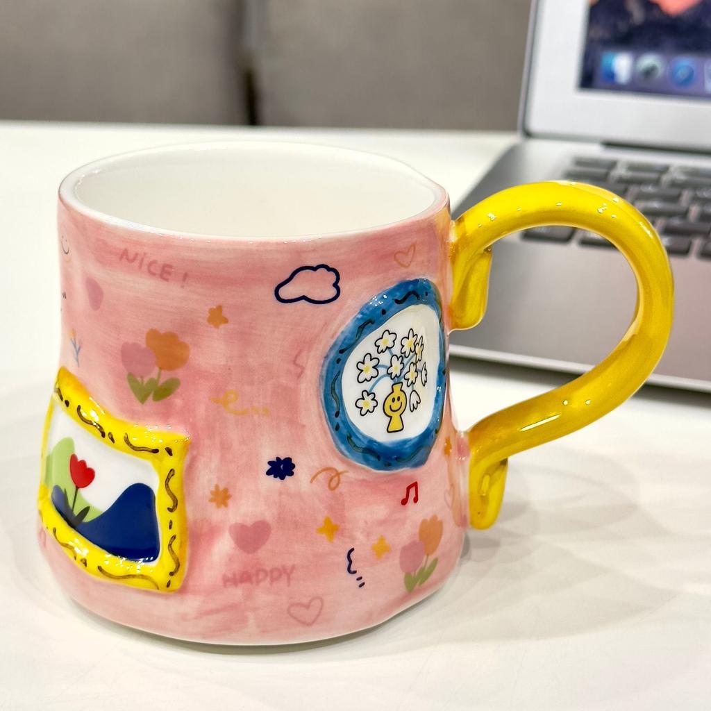 Tazza da caffè in ceramica a forma di cuore da cartone animato
