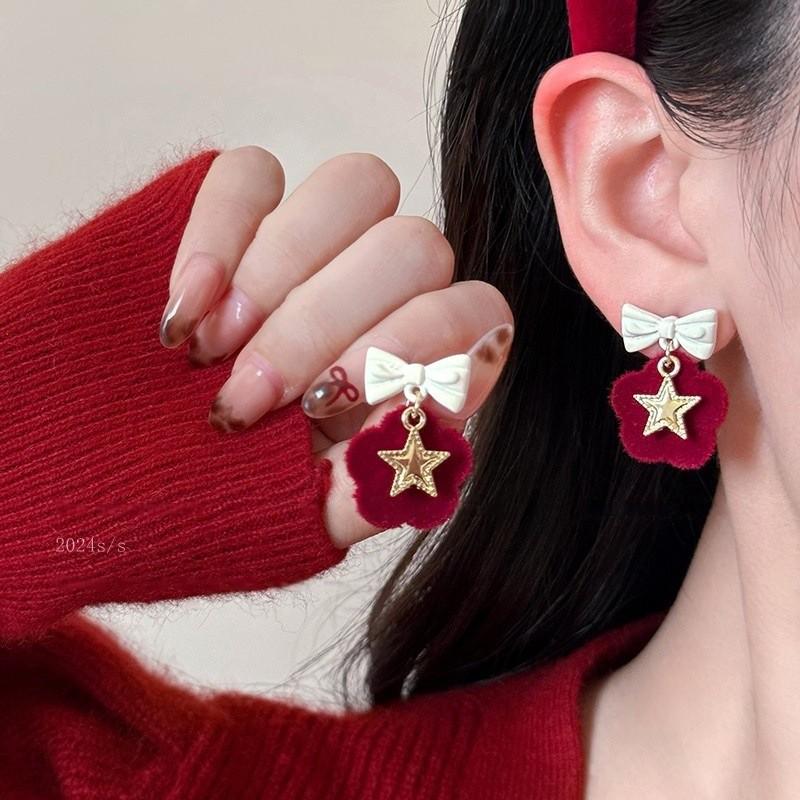 2025 New Year Red Velvet Pearl Earrings: Retro Hong Kong Style Whitening Studs for Women