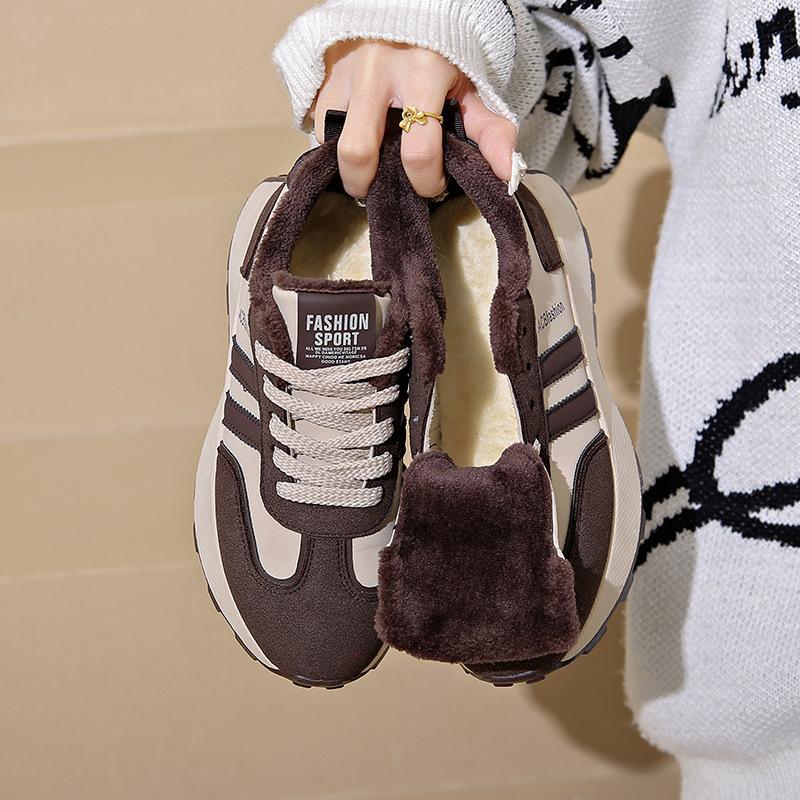 

Versatile velvet female winter student running sports thick bottom height increase leisure 40 чорний