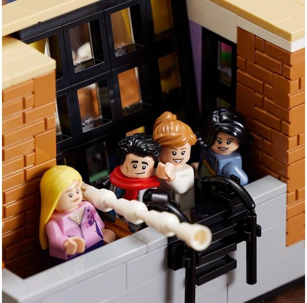 LEGO ICONS 10292 Apartments from the TV Series Friends