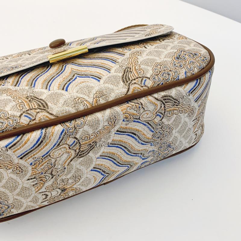 Fashion Brand Handbag New Large Capacity Shoulder Bag High-end Women's Bag Fashion Niche Leisure Handbag Ladies Crossbody Bag