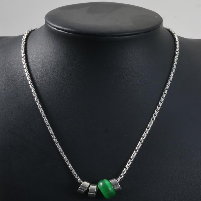 

Retro Green Stone Circle Buckle Necklace - Unisex Hip Hop Style