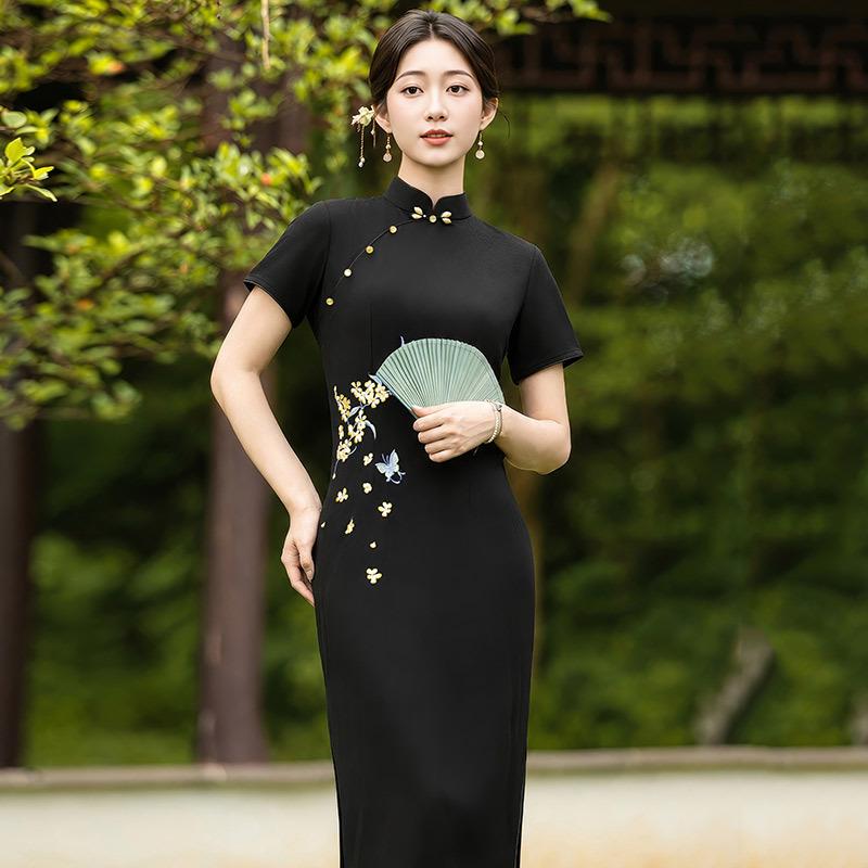 Black national style new Chinese Suzhou long cheongsam improved young 1011 new women's high-end sense daily wear