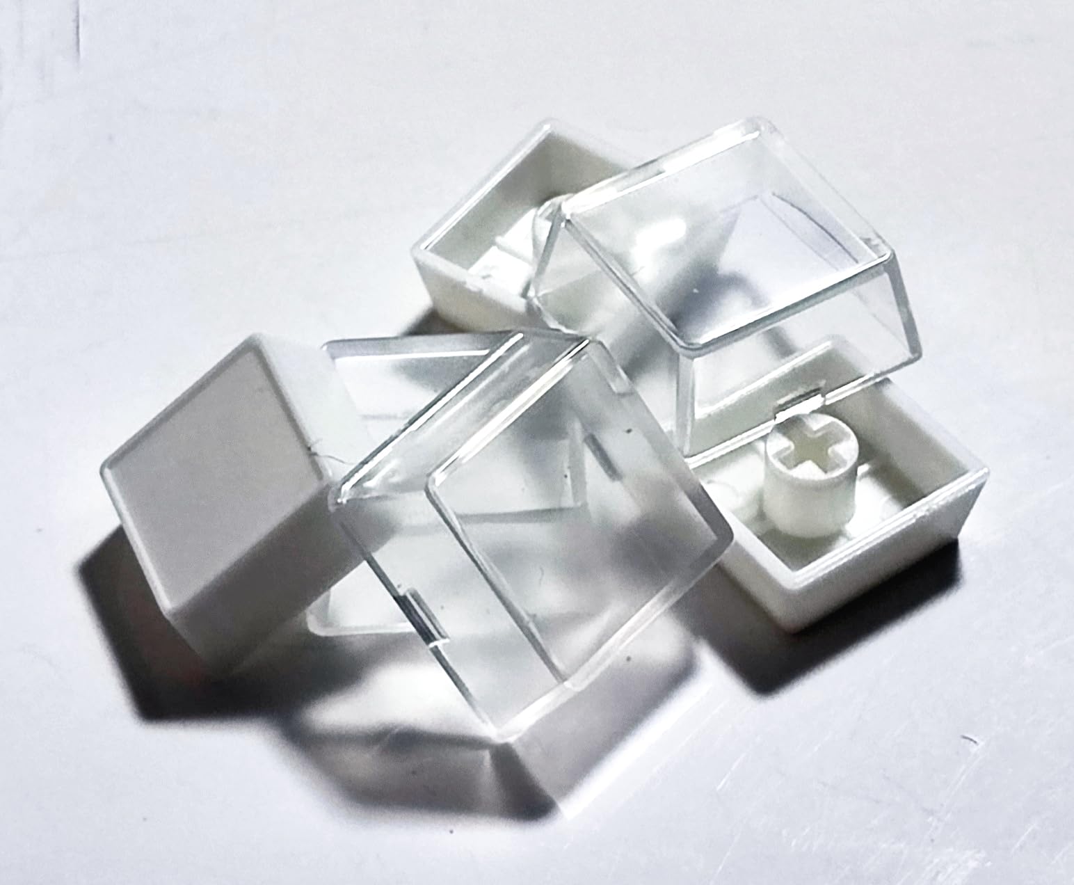 

XYZA Keycap Set of White Custom Inner Keycaps for TinyKeyboard and Cherry Add and More to Your Keyboard DIY! Shiro Kit, 10-Piece MX. Icons, білий