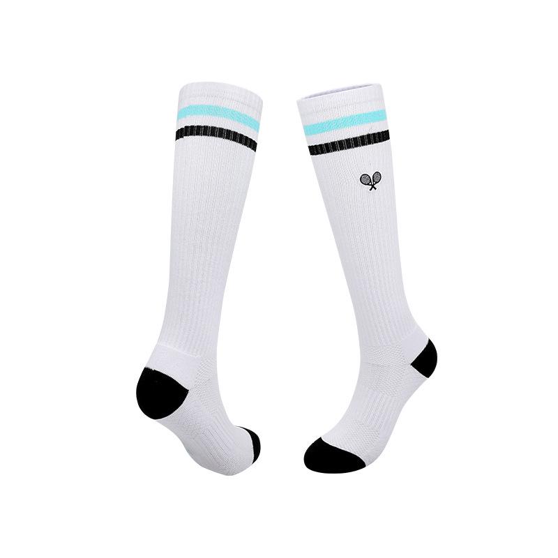 Unisex Summer Tennis Socks: Sweat-Absorbing, Non-Slip Cotton Mid-Calf Sports Socks for Men & Women.