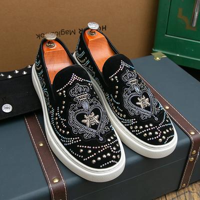 Nuove Scarpe in Pelle di Lusso con Borchie Piatte a Forma di Piume di Tarassaco Moda Uomo Mocassino Ricamato Scarpe Eleganti Pantofole da Smoking Scarpe Casual