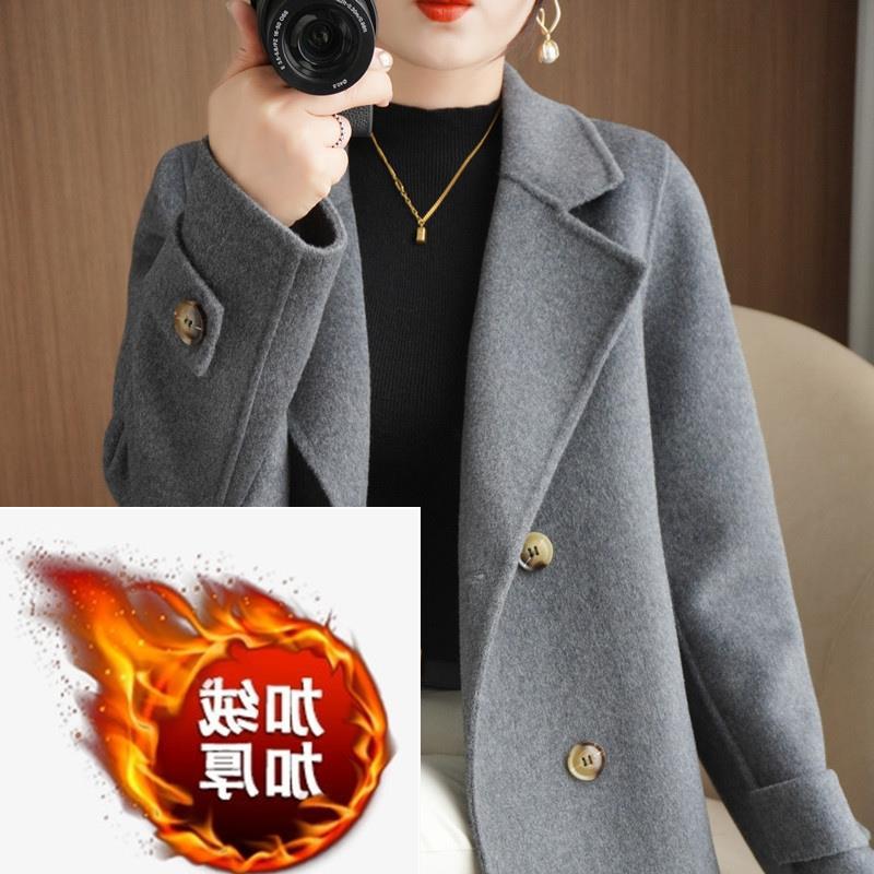 2024 Women's Plush Wool Coat: Short, Cozy, Loose Fit with Suit Collar for Autumn/Winter.