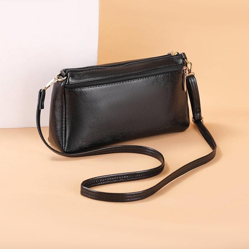 Women's Bag New Messenger Bag Large Capacity Fashion Retro Old Bag Casual Mailman Bag Street Stall Bag