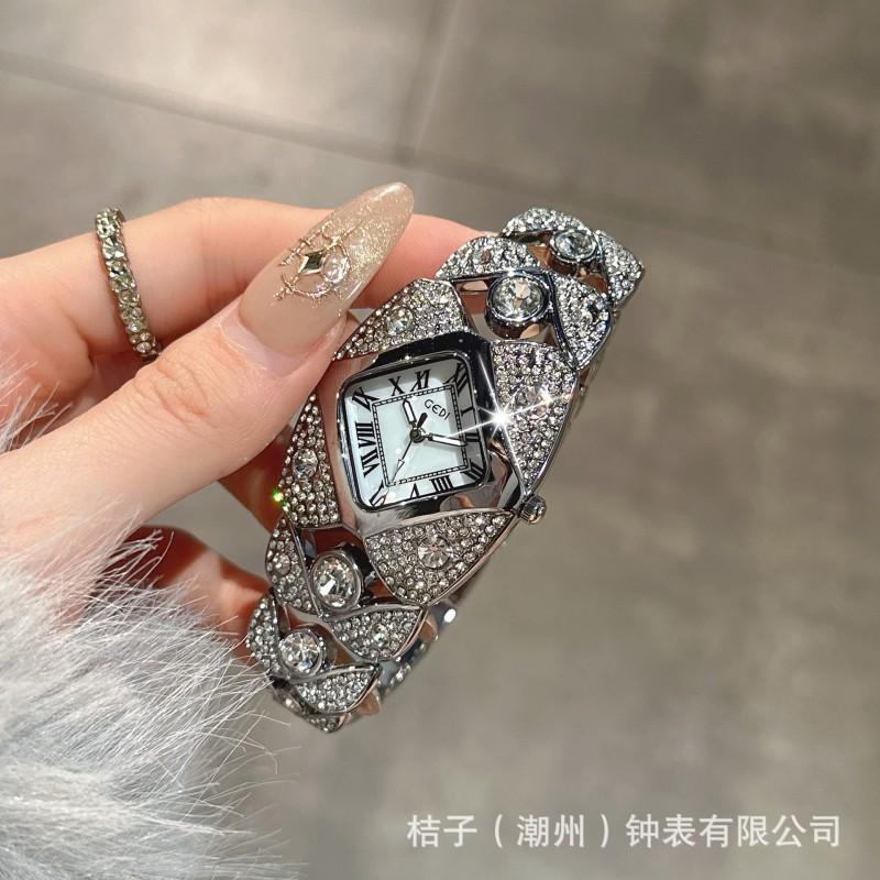 Elegant Square Dial Womens Quartz Watch With Full Crystal Bezel Alloy Strap Fashion Minimalist Waterproof 30M