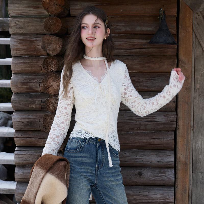 Sancai Women's V-Neck Lace Slim-Fit Blouse