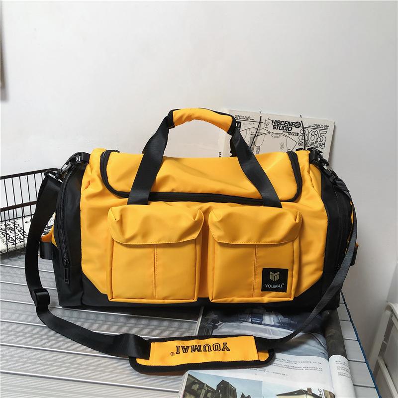 

Сумка для тренировок и фитнеса с разделением на влажную и сухую погоду. Сумка для покупок большой вместимости. Сумка для деловых поездок на короткие расстояния. 55*25*30.5cm жёлтый