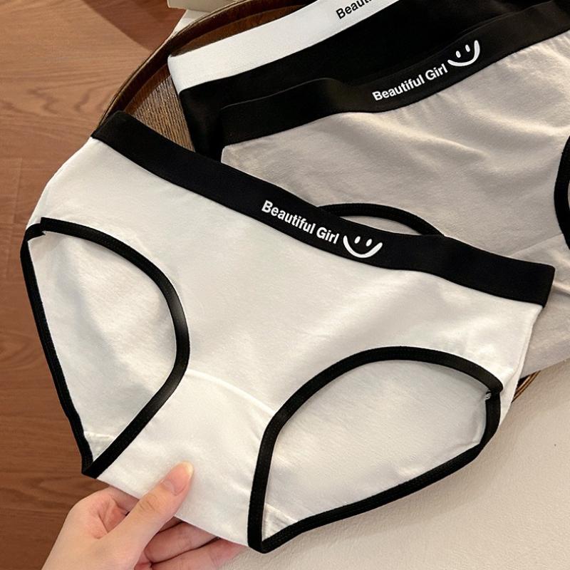 Japanese Style Classic Black White Gray Seamless Mid-waist Briefs for Women and Students Soft Breathable Comfort Cotton Crotch Underwear