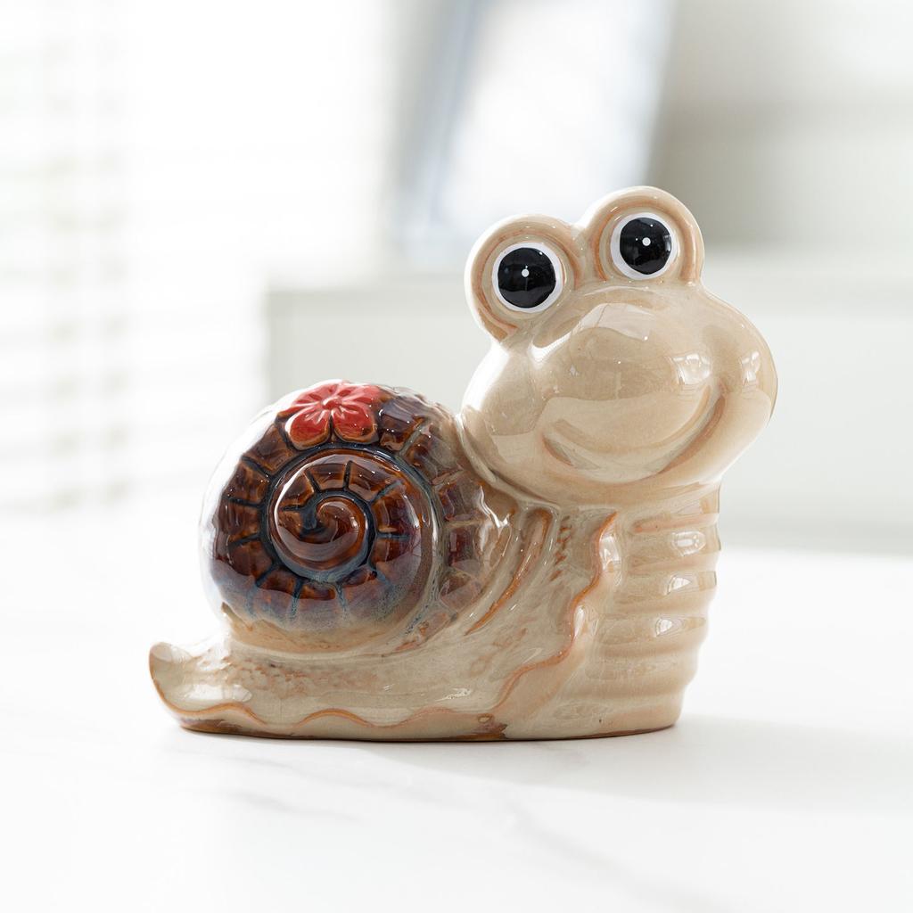 Jingdezhen Ceramic Turtle Snail Ornament, Creative Home Living Room TV Cabinet Fish Tank Decoration Landscaping Decoration