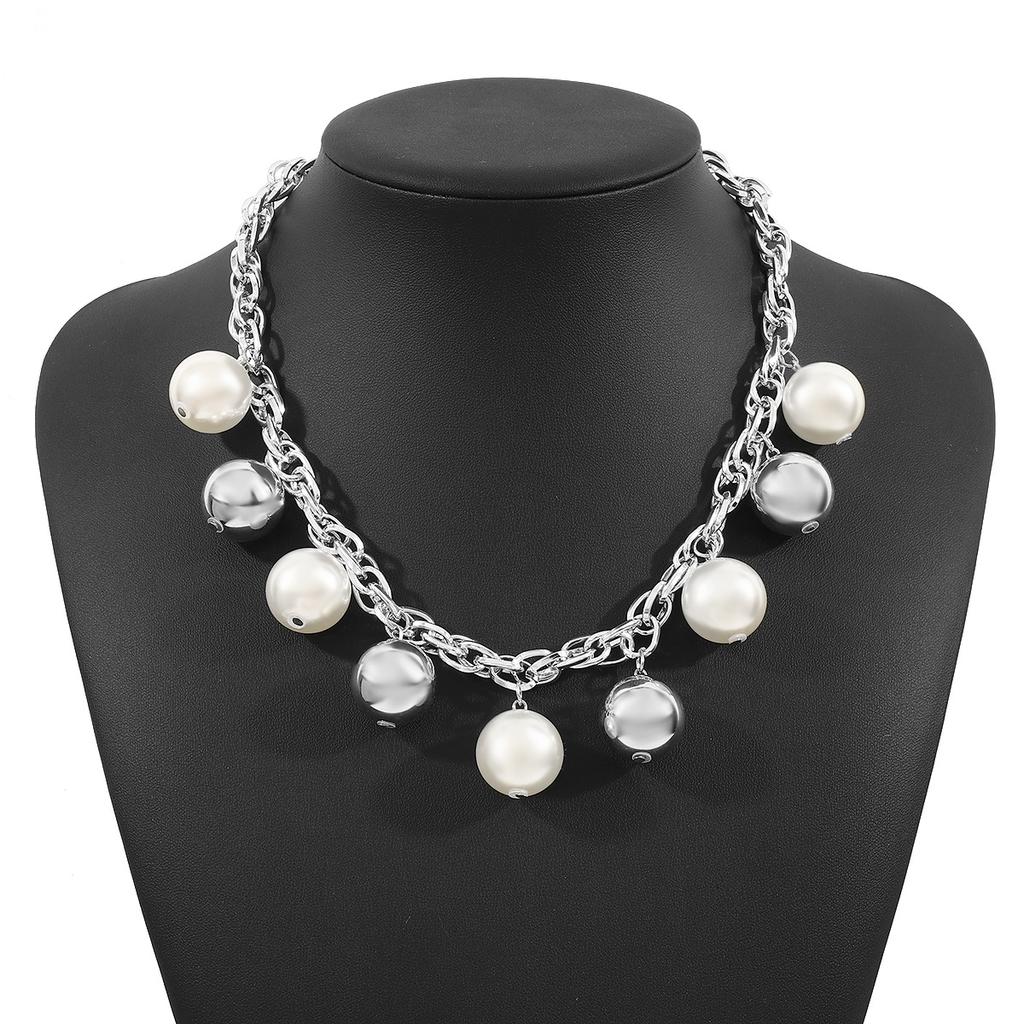 Exaggerated temperament fringed pearl pendant necklace punk thick chain metallic color matching collarbone chain