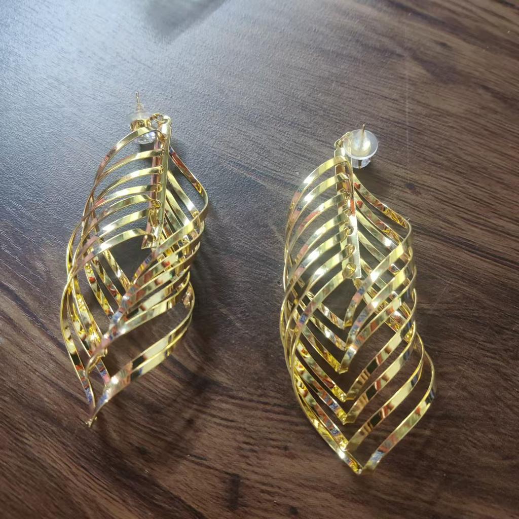 Fashion Tassel Threaded Leaf Earrings Long Metal Leaf Earrings Personalized Creative Ear Accessories New