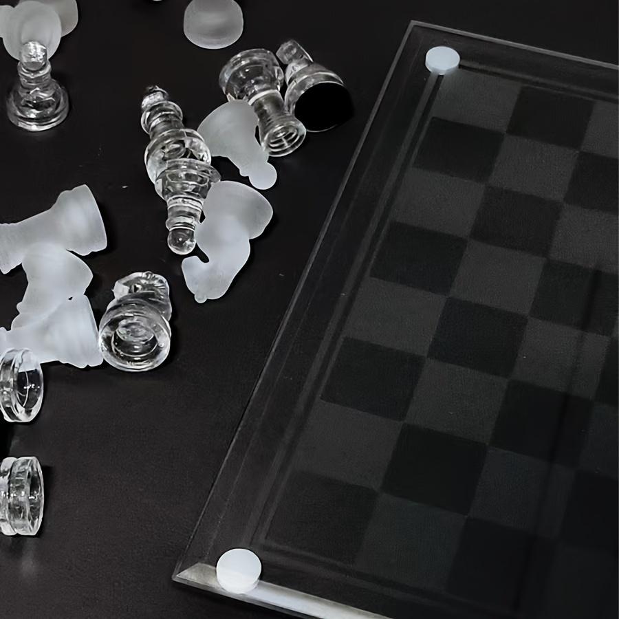 Elegant Glass and Crystal Chess Set: Perfect for Strategy Lovers and Collectors - Ideal Easter Gift and Decorative Piece