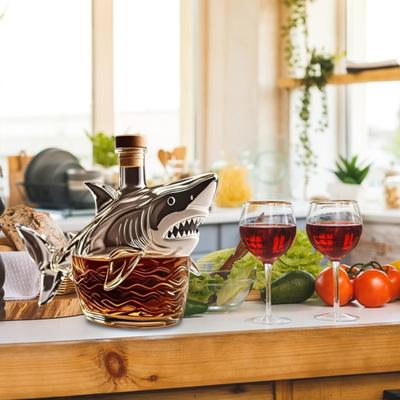 Decantor Sticlă Whiskey Yousheng Design Rechin Sculptat 3D Sticlă Decorativă pentru Lichior Recipient Vin Bere Decor Piesă Centrală Bar Acasă