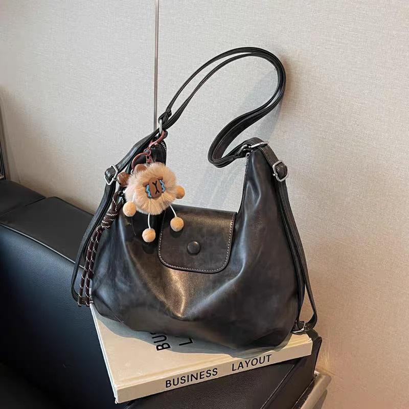 Commuter bag premium sense retro large-capacity bag women s new summer commuter backpack shoulder tote bag