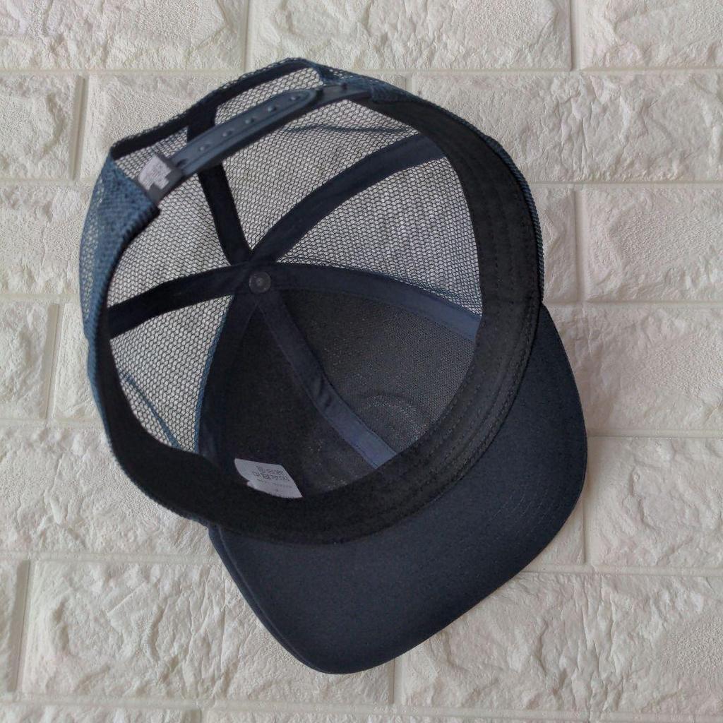 Used THE NORTH FACE Message Mesh Cap/navy