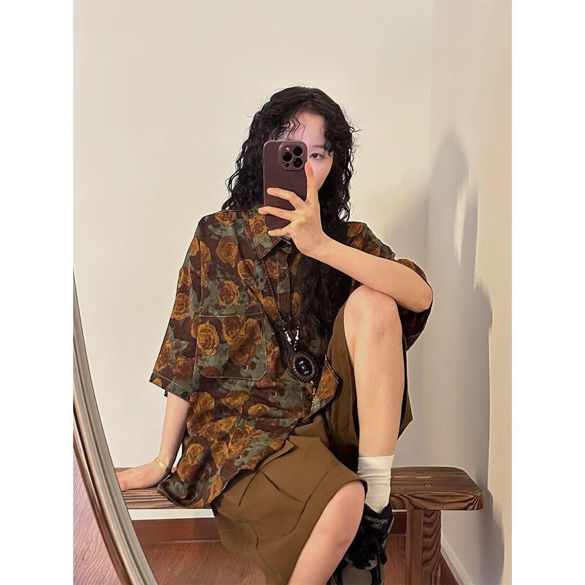 

Клетчатую рубашку: Ранняя осень 2024 Свободный и трендовый стиль L темно-коричневого