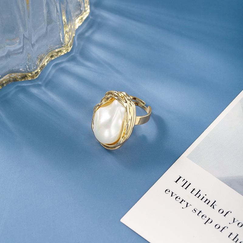 Exaggerated Metallic Texture Irregular Ring with Pearl Inlay