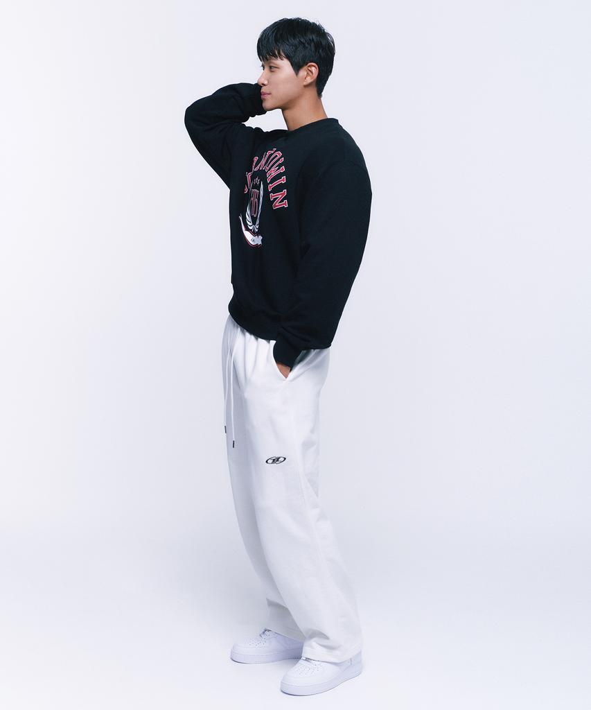 BORN TO WIN Double B Emblem Sweatshirts [Black]