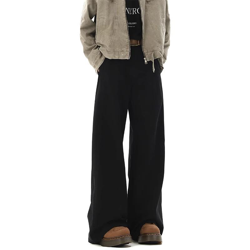 Men's Retro Wide Leg Cargo Pants - American Style, Brown, Loose Fit, for Spring, Autumn, and Winter.