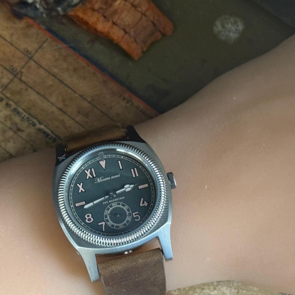 Majetek Big Turtle California Dial Military Watch with Crazy Horse Leather Strap M.R.M.W. Men's