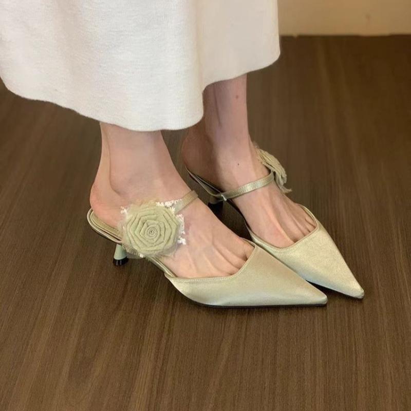 

2025 Новая женская обувь Летние женские тапочки с закрытым носком Сладкие тапочки-лодочки с цветами Женские туфли на тонком каблуке С острым носком Современные сандалии 35 светло-зеленый