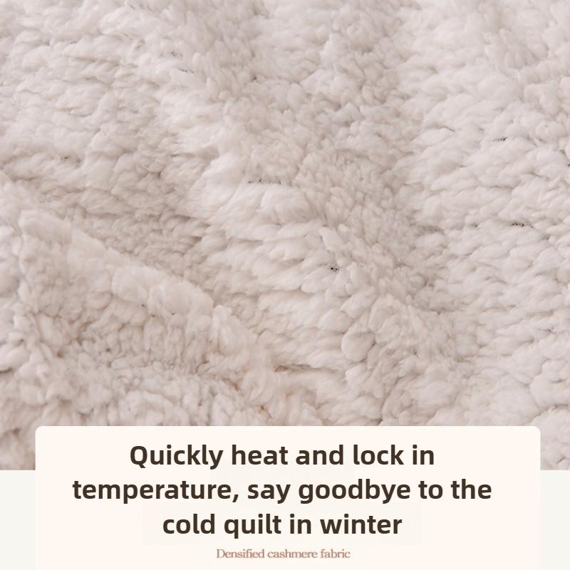 Home Textiles Quilt Comforter Soft Warm Floral Velvet Bedding Winters Use Machine Washable Suitable for Bedroom and Guest Room