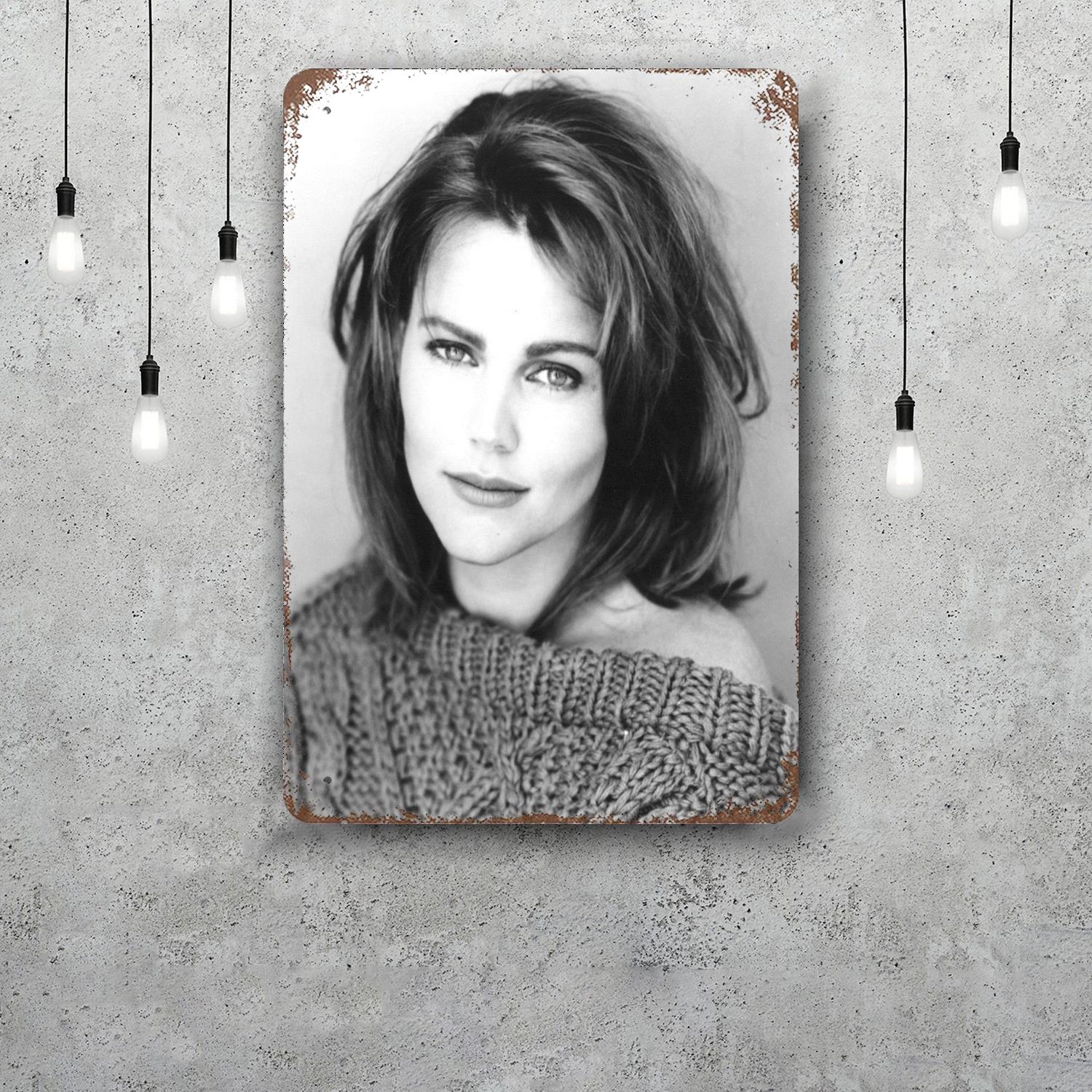 Belinda Carlisle Decor Poster Vintage Tin Sign Metal Sign Decorative Plaque for Pub Bar Man Cave Club Wall Decoration 20x30cm(7.8x11.8inch)