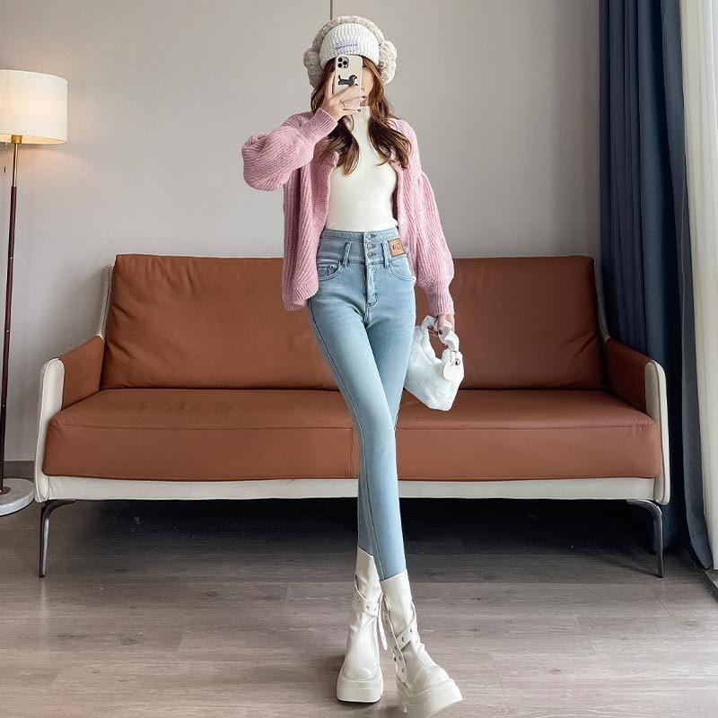 Light blue high-waisted velvet jeans for women's winter, new high-waisted slim-breasted leggings