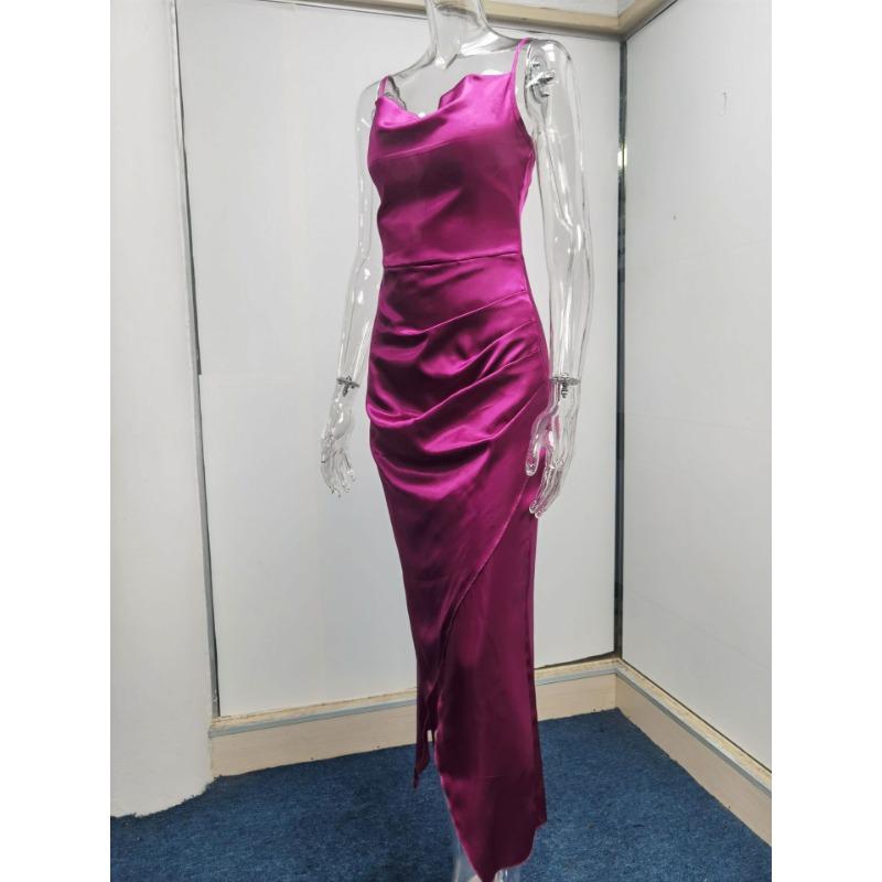 Sexy sexy saténové saténové ohlávkové šaty v nízkém střihu Úzké šaty bez zad