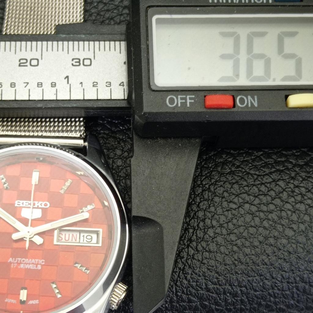 AUTOMATIC VINTAGE REFURBISHED SEIKO 5 JAPAN MENS RED COLOR DIAL WATCH a440409-4 Sk-a440409