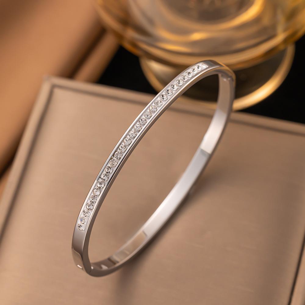Europe And the United States Hot Selling Stainless Steel Braceelet Gold Zircon Inlaid Stainless  Bangles for Womem  Gift