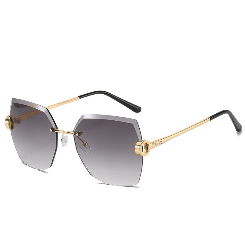 2022 Fashion Crystal Rimless Ocean Color Polygon Sun Glasses Women Vintage Trendy UV400 Sunglasses