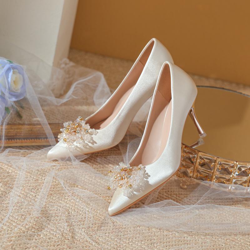 

Red wedding shoes women s show clothes stiletto heels bride shoes new Chinese dress shoes sister group 39