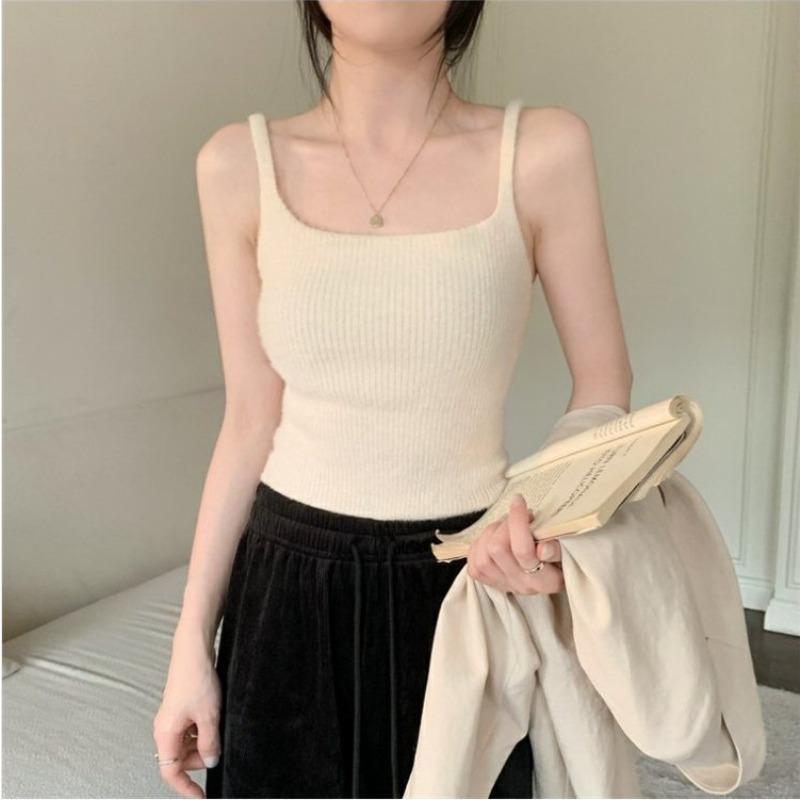 Woolly Knit Camisole for Women In Autumn and Winter with A Thick Warm Chest-top Bra Slim-fit Base Top